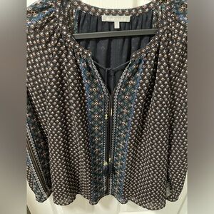 EUC Daniel Rainn Printed Split Neck Top